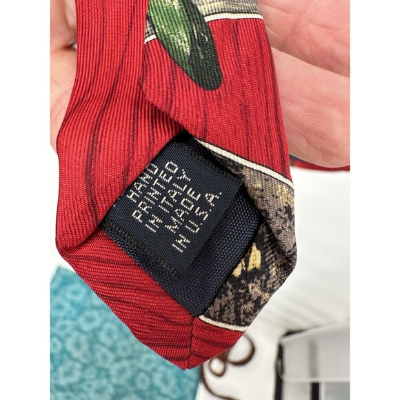 Eddie Bauer Silk Tie red Hand Printed In Italy Outdoor Fishing Fish Hook USA - Picture 5 of 9